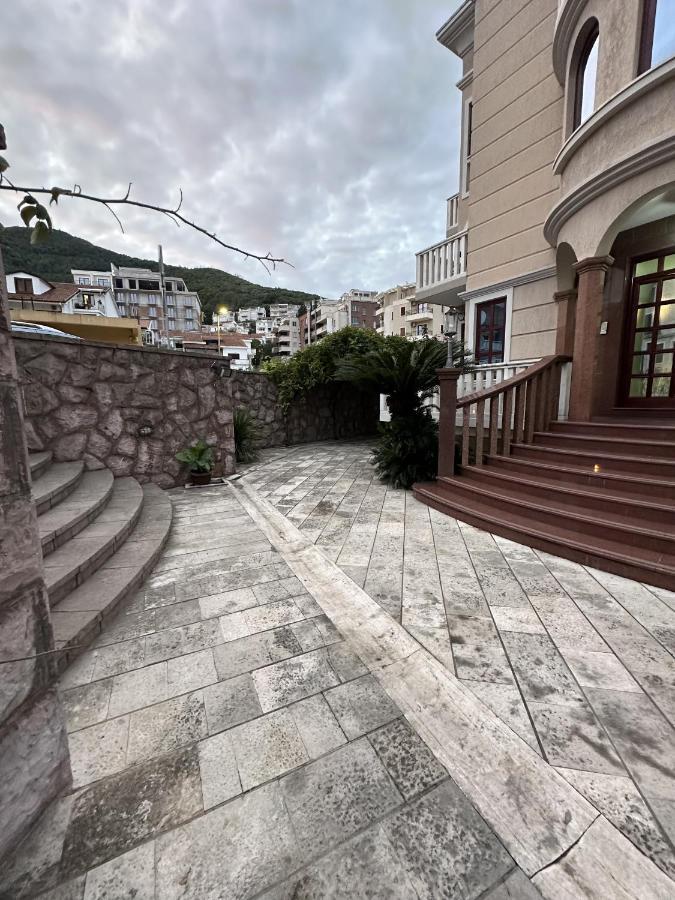 Beatrix Lux Hotel Budva Exterior photo